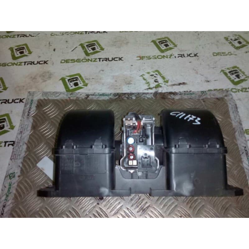 Recambio de motor calefaccion para man tg - a 18.430 fg / bb (e3/e4) l referencia OEM IAM - Blanco 2
