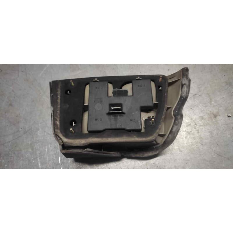 Recambio de piloto trasero derecho para ford escort berl./turnier referencia OEM IAM 2