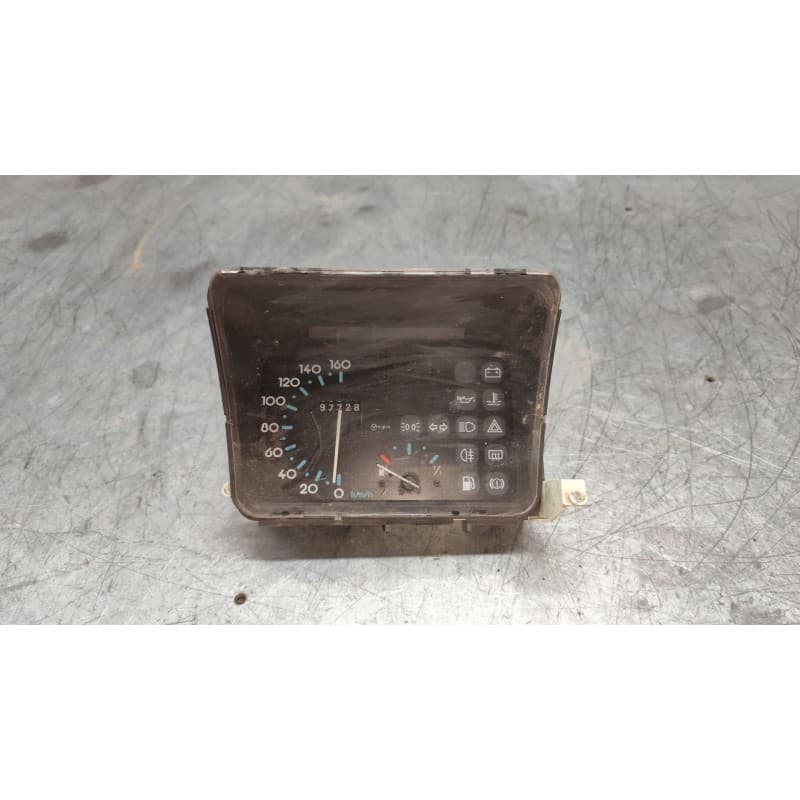 Recambio de cuadro instrumentos para seat marbella 0.9 referencia OEM IAM 21003501 - Negro