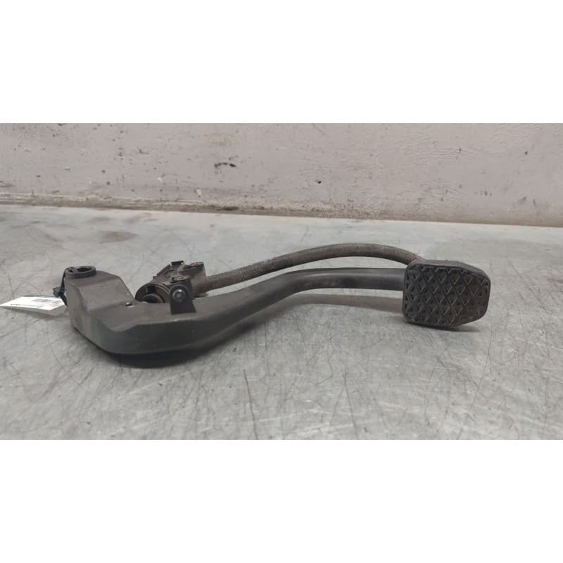 Recambio de pedal embrague para bmw z4 roadster (e85) 2.0 i referencia OEM IAM 6760106 - Gris