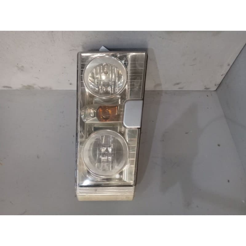 Recambio de faro izquierdo para renault magnum ab 2005 12.0 diesel referencia OEM IAM