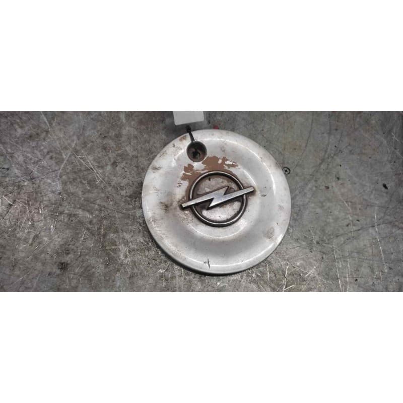 Recambio de tapacubos para opel corsa b eco referencia OEM IAM 9127615EF 13.80CM