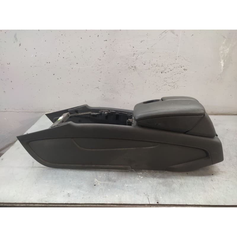 Recambio de apoyabrazos central para audi q7 (4l) 3.0 tdi (176kw) referencia OEM IAM - Blanco