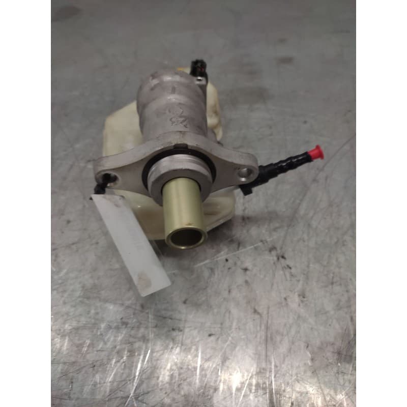 Recambio de bomba freno para ford fiesta (cbk) ambiente referencia OEM IAM 03350884941 - Blanco 2