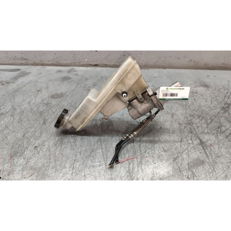 Recambio de bomba freno para opel astra k (b16) 1.6 cdti (68) referencia OEM IAM 32669020 - Blanco