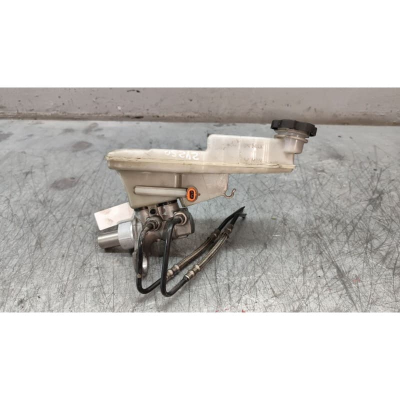 Recambio de bomba freno para opel astra k (b16) 1.6 cdti (68) referencia OEM IAM 32669020 - Blanco 3