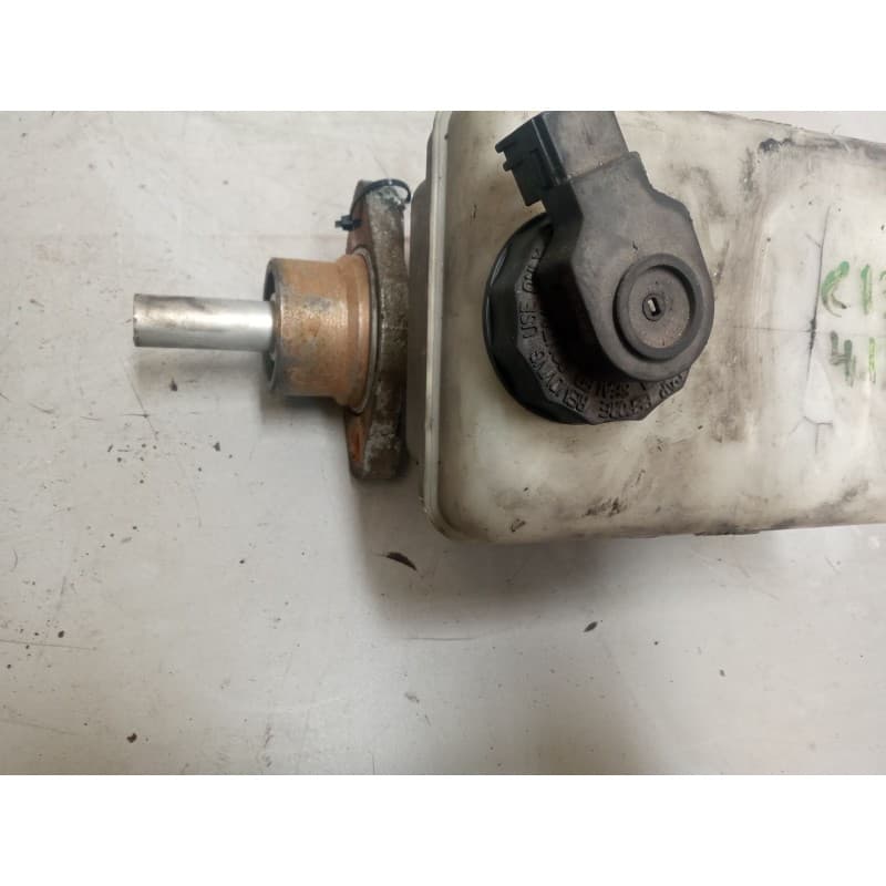 Recambio de bomba freno para iveco daily combi bus referencia OEM IAM - Gris 5