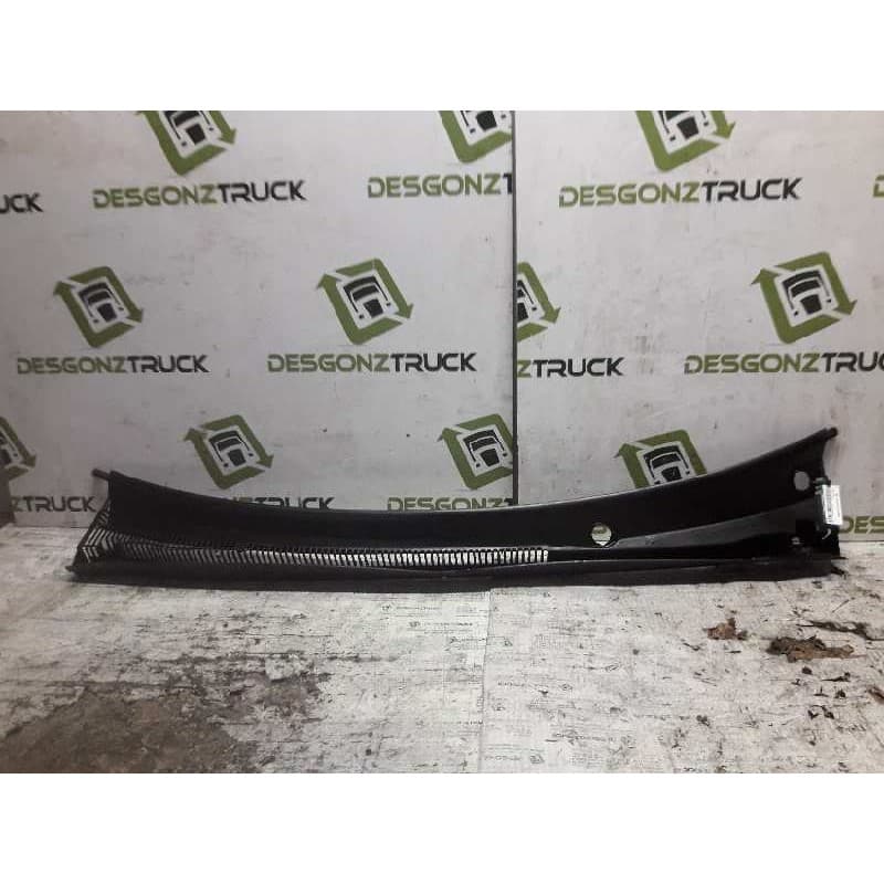 Recambio de torpedo para ford fiesta (cbk) ambiente referencia OEM IAM 2S61A02228AE - Rojo