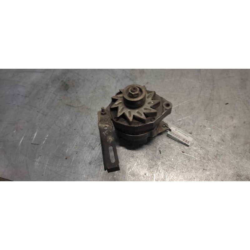 Recambio de alternador para peugeot 205 berlina 1.4 mito referencia OEM IAM
