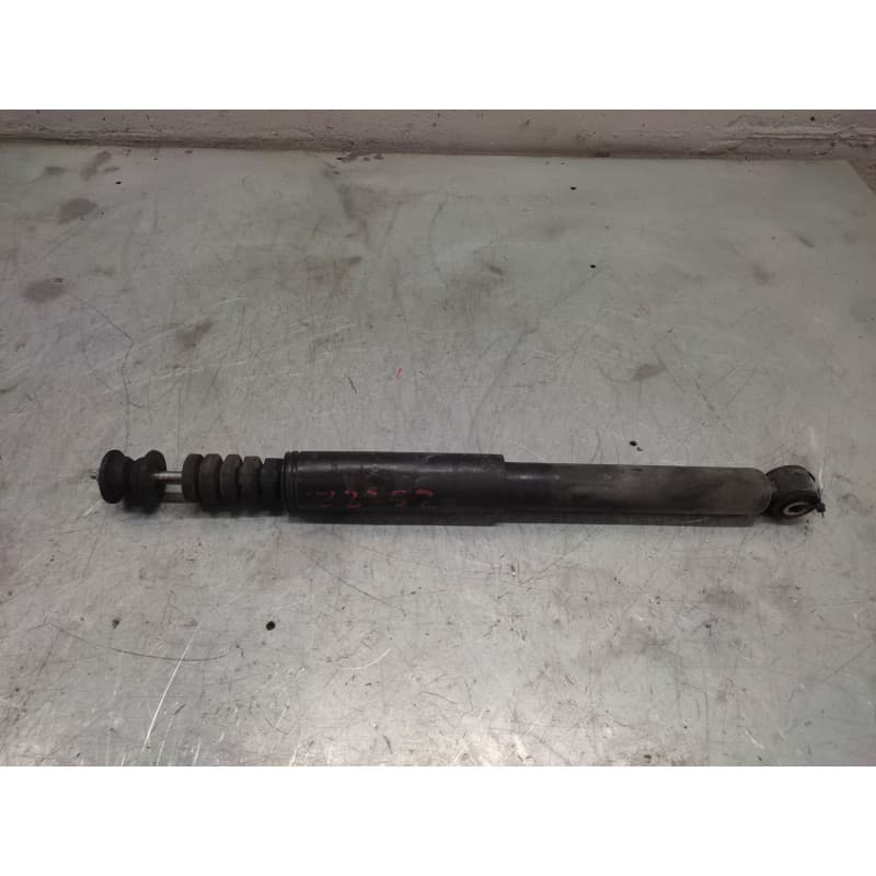 Recambio de amortiguador trasero para renault clio iii dynamique referencia OEM IAM - Plata 2