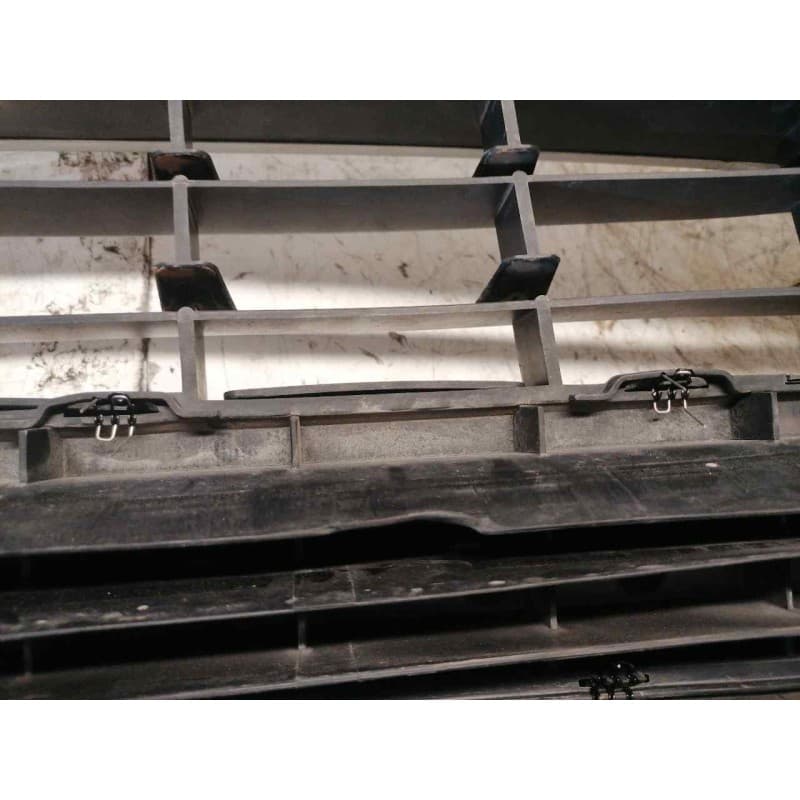 Recambio de paragolpes delantero para peugeot 207 referencia OEM IAM 11