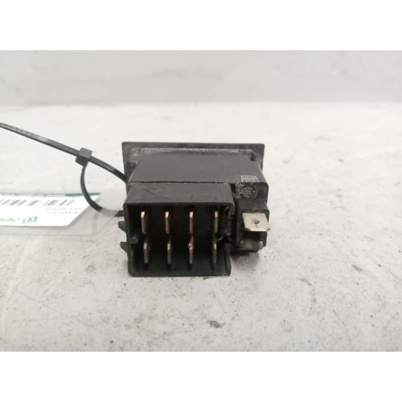 Recambio de warning para man gregal referencia OEM IAM 81255050605 - Dorado 5