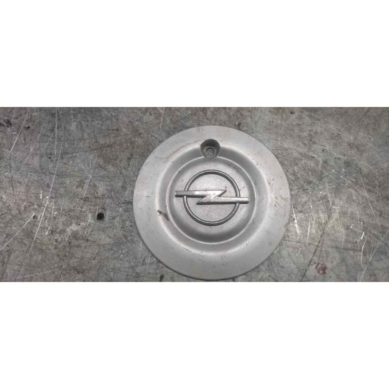 Recambio de tapacubos para opel corsa b eco referencia OEM IAM 90498216 15CM