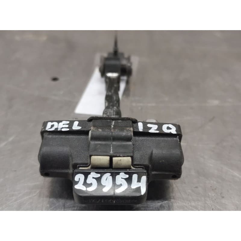 Recambio de retenedor puerta para renault clio iv (bh_) 0.9 tce 90 referencia OEM IAM - Blanco 3