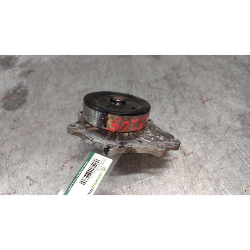 Recambio de bomba agua para toyota avensis (_t25_) 2.0 d-4d (adt250_) referencia OEM IAM - Gris 3