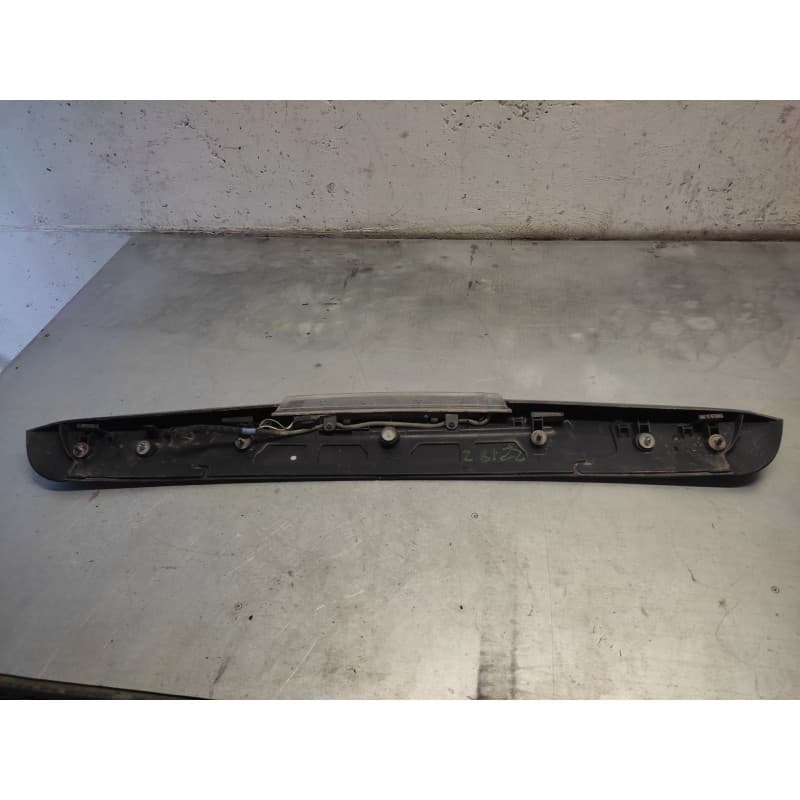 Recambio de aleron trasero para citroën c4 berlina vtr plus referencia OEM IAM 3