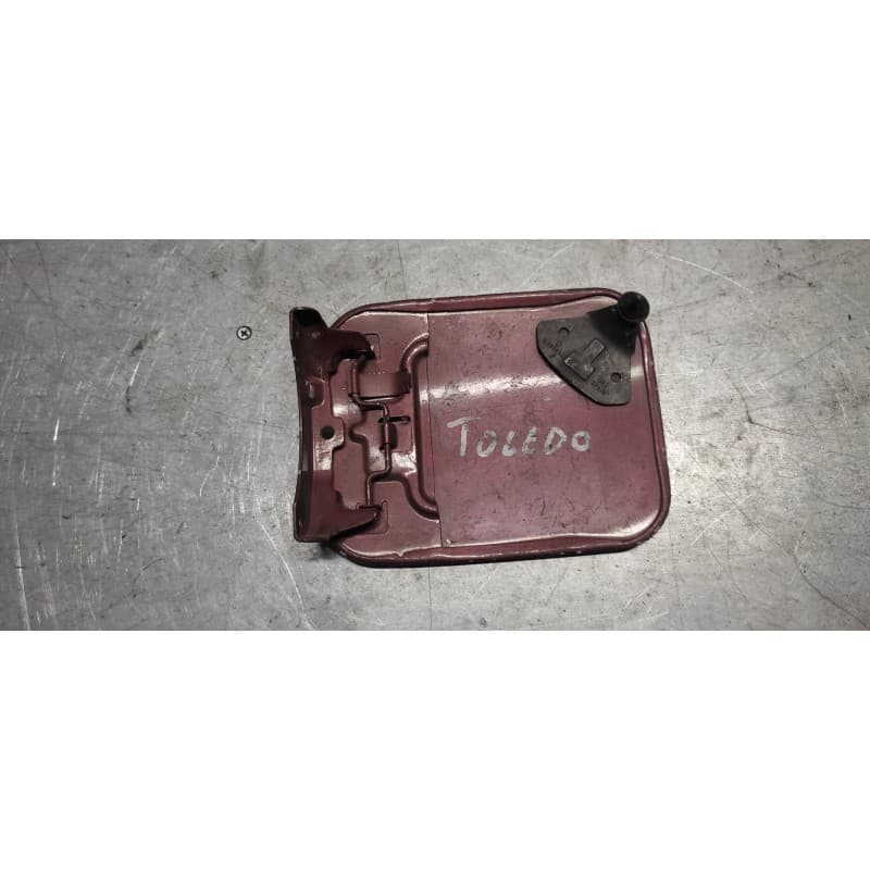 Recambio de tapa exterior combustible para seat toledo (1l) se referencia OEM IAM 2