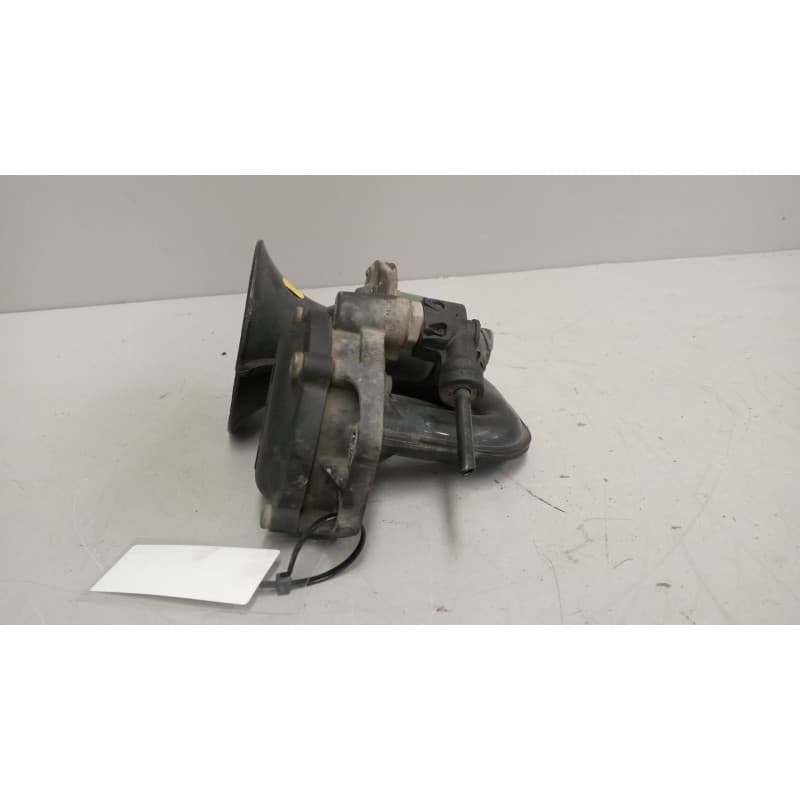 Recambio de claxon para volvo fh 500 12.8 diesel referencia OEM IAM 21246652 3