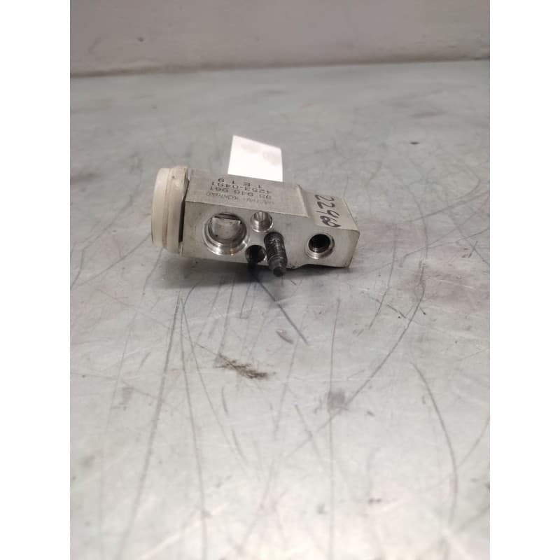 Recambio de valvula expansion para chevrolet aveo 1.4 cat referencia OEM IAM 95946961 - Blanco 3