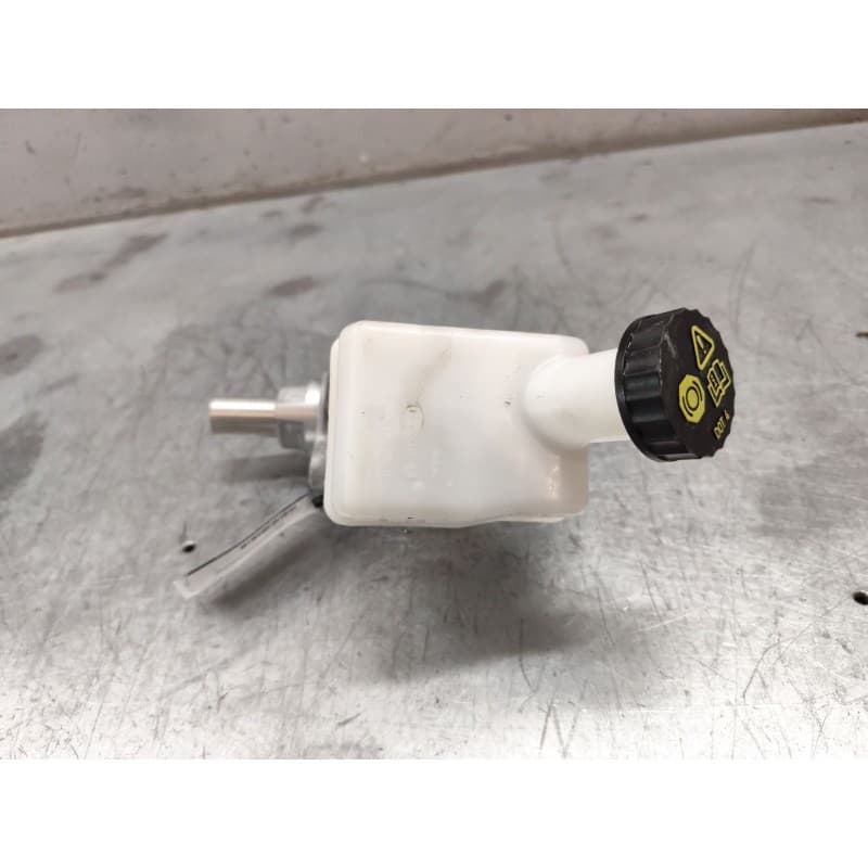 Recambio de bomba freno para renault austral tce 130 referencia OEM IAM 0204862308 - Negro 3