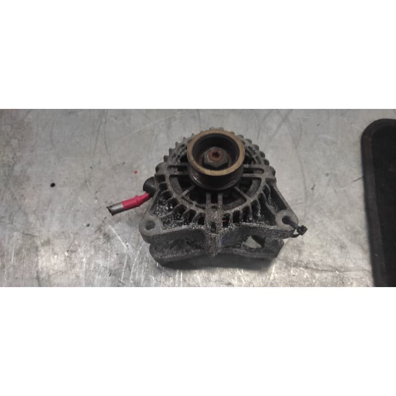 Recambio de alternador para ford fiesta (cbk) ambiente referencia OEM IAM 3S6TAA 3 PINS - Gris