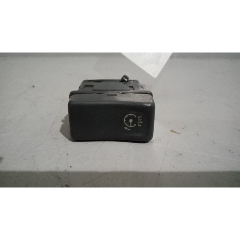 Recambio de interruptor para volvo fl 280 7.2 diesel referencia OEM IAM 5010645070 - Blanco