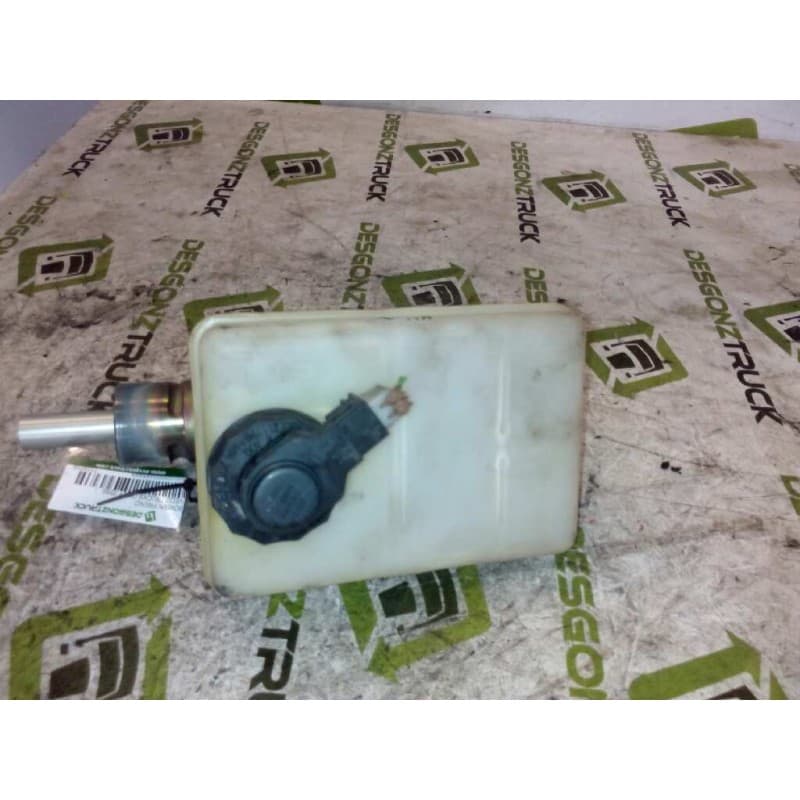Recambio de bombin freno para iveco trucks daily 35s9 referencia OEM IAM 21030199 4