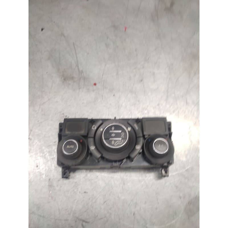 Recambio de mando climatizador para peugeot 308 confort referencia OEM IAM 96850724xt - Negro
