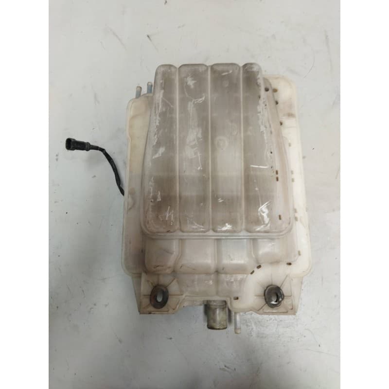 Recambio de deposito expansion para iveco eurotech (mt) referencia OEM IAM 8168290 - Blanco 2