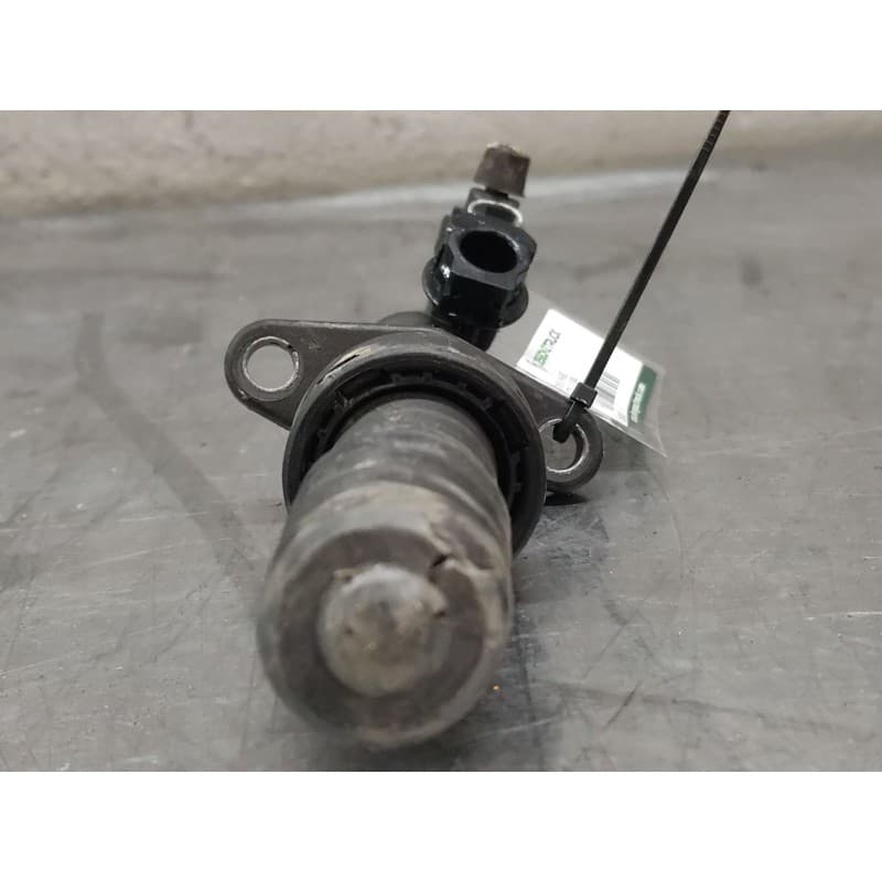 Recambio de bombin embrague para citroën c4 berlina lx referencia OEM IAM - Blanco 2