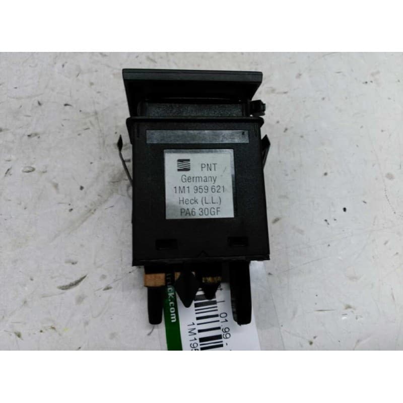 Recambio de boton antivaho para seat toledo (1m2) select referencia OEM IAM 1M1959621 - Azul 3
