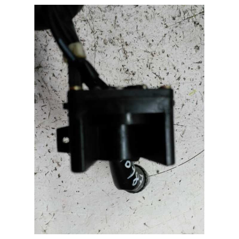 Recambio de mando limpia para hyundai h 1 referencia OEM IAM - Blanco 3