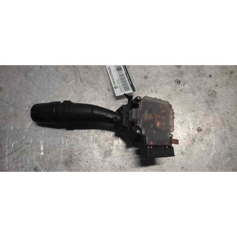 Recambio de mando limpia para hyundai accent (lc) crdi gl referencia OEM IAM 0319LHD 3