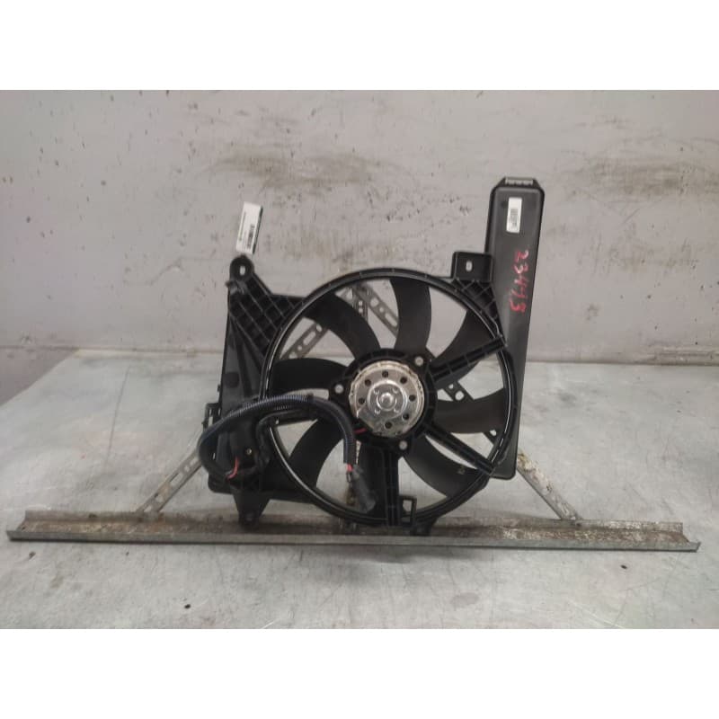 Recambio de electroventilador para opel meriva cosmo referencia OEM IAM 13128354 - Negro