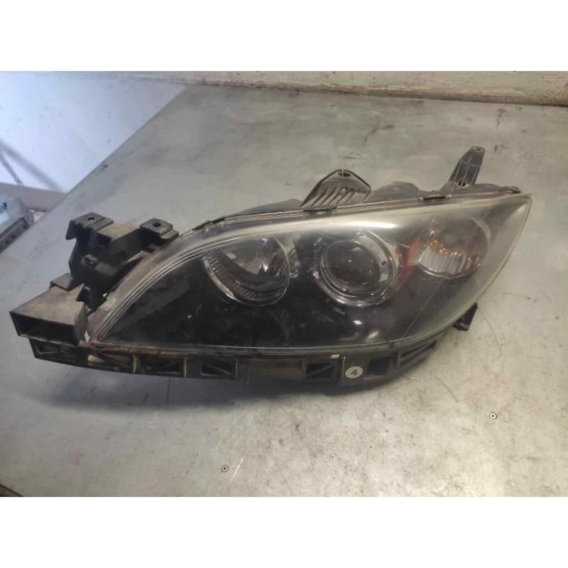 Recambio de faro izquierdo para mazda 3 berlina (bk) 1.6 crdt active referencia OEM IAM - Negro