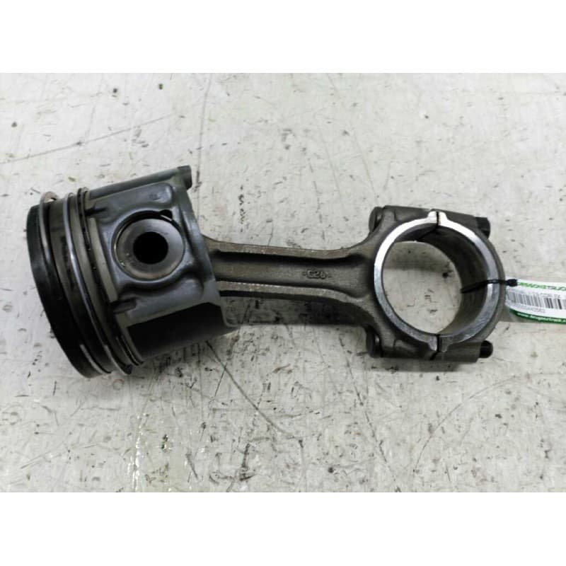 Recambio de piston para kia carnival ii 2.9 cdri ex referencia OEM IAM  CON BIELA