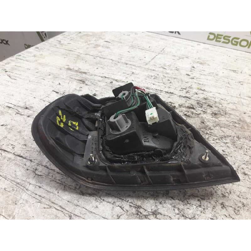 Recambio de piloto trasero derecho para nissan almera (n15) gx referencia OEM IAM - Rojo 2