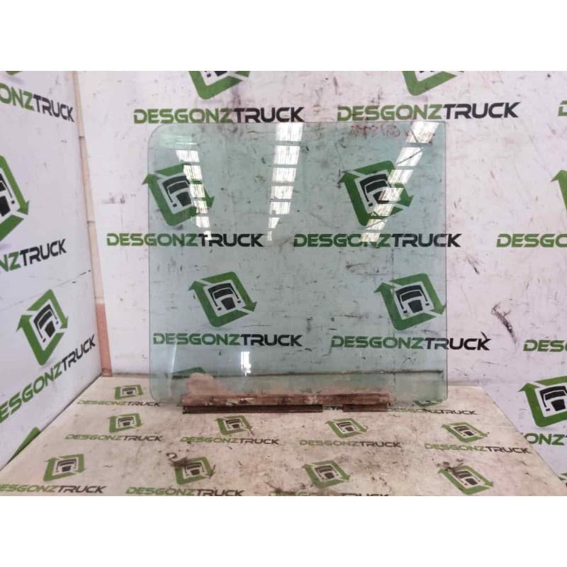 Recambio de luna delantera izquierda para pegaso trucks mider 260 referencia OEM IAM - Blanco 2
