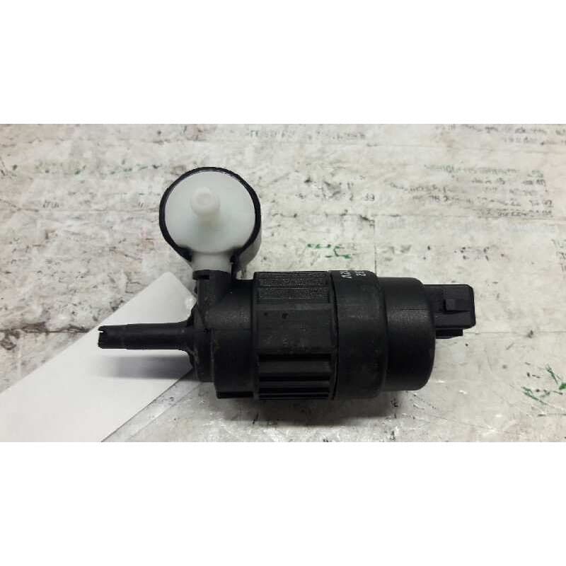 Recambio de bomba limpia para opel corsa c club referencia OEM IAM 090586632 - Azul 2