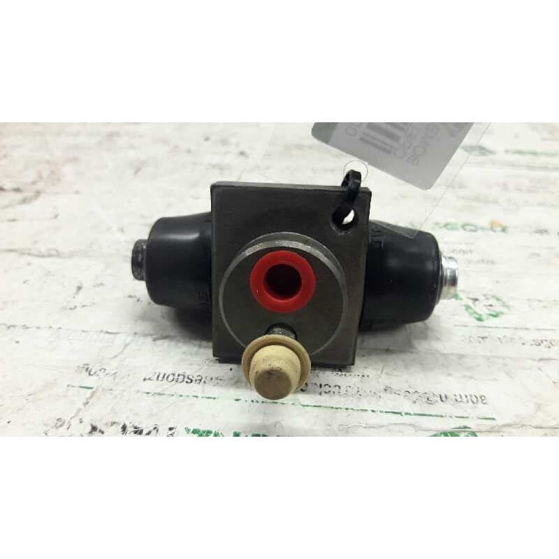 Recambio de bombin freno tambor para opel corsa c club referencia OEM IAM  DERECHO - Azul