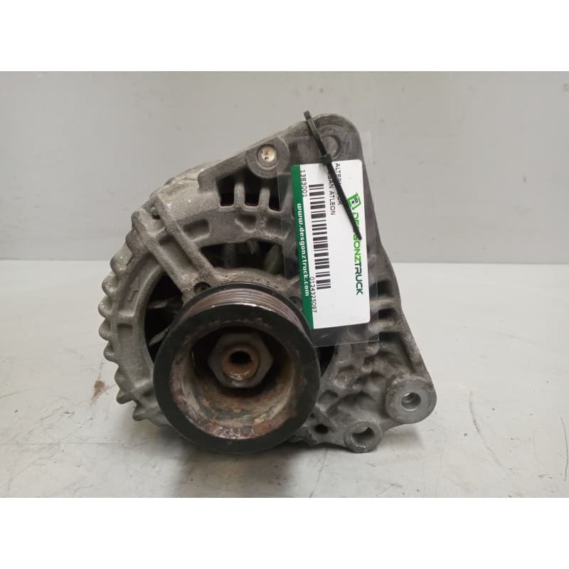 Recambio de alternador para nissan atleon 110 referencia OEM IAM 0124325097 - Blanco