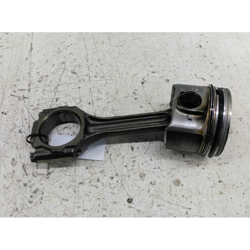 Recambio de piston para seat ibiza (6k1) select referencia OEM IAM  CON BIELA