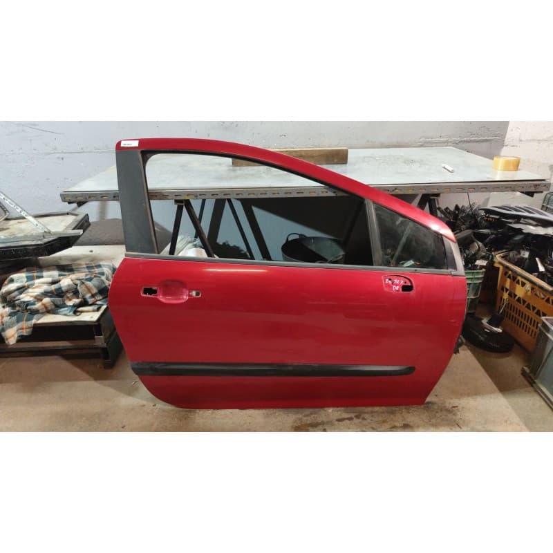 Recambio de puerta delantera derecha para peugeot 308 1.6 16v referencia OEM IAM - Granate