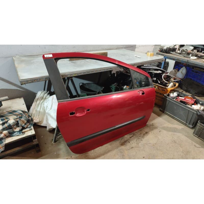 Recambio de puerta delantera derecha para peugeot 308 1.6 16v referencia OEM IAM - Granate 3