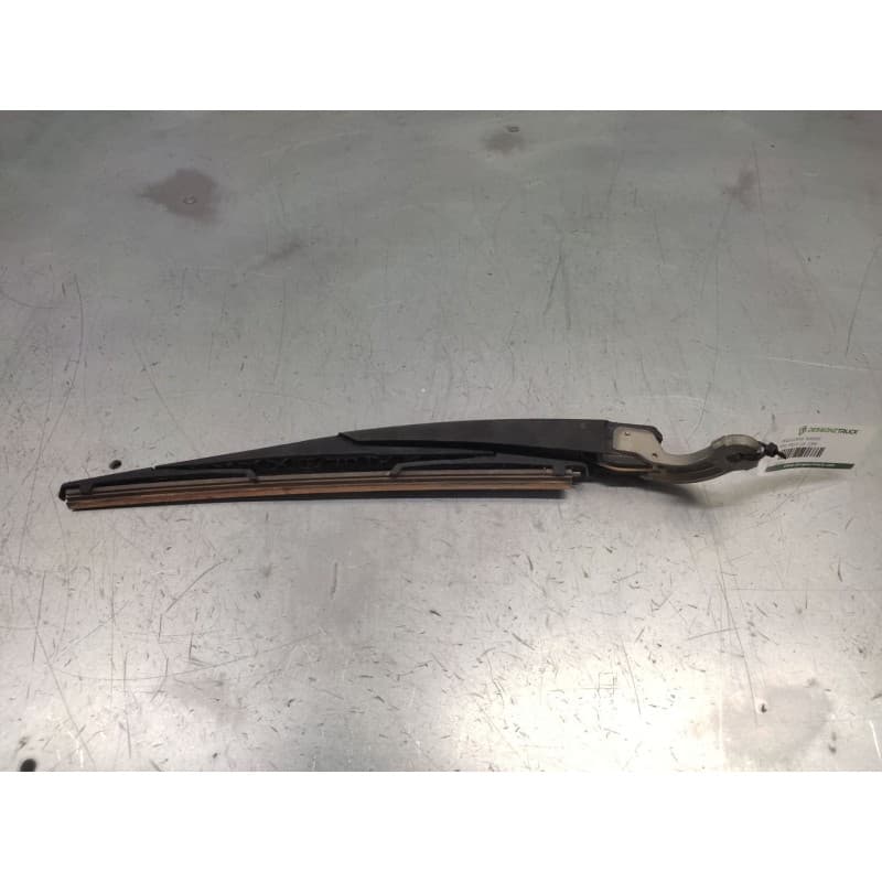 Recambio de brazo limpia trasero para ford focus lim. (cb8) titanium referencia OEM IAM 2