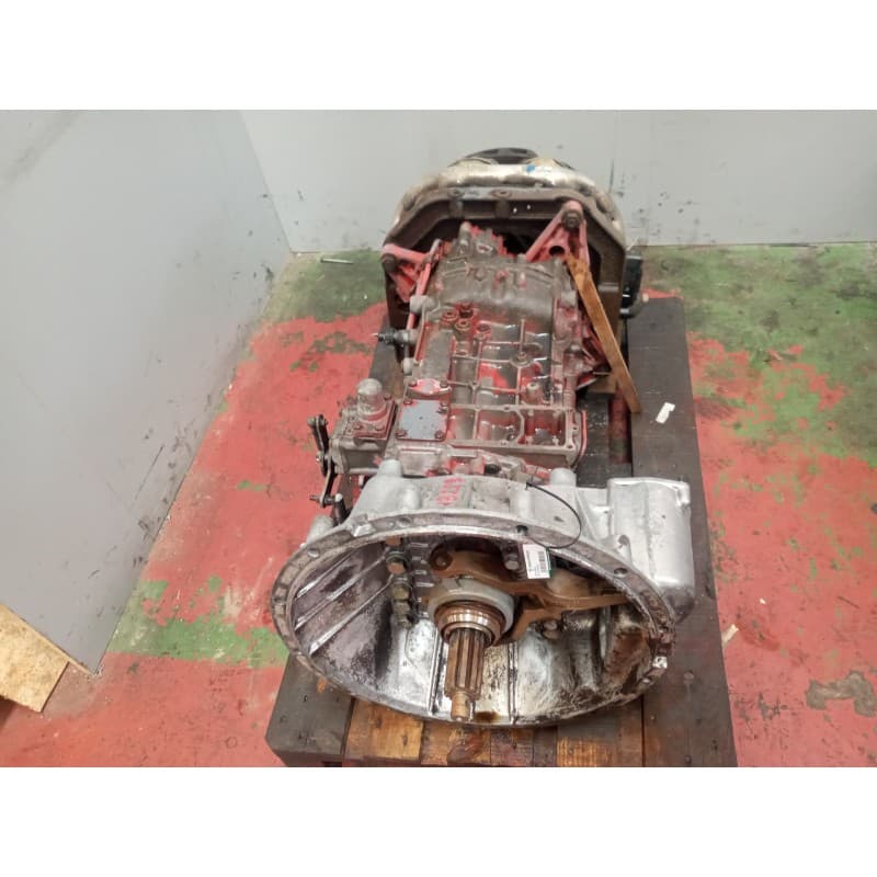 Recambio de caja cambios para iveco eurorider d-43 referencia OEM IAM 8S180  500363280 - Blanco