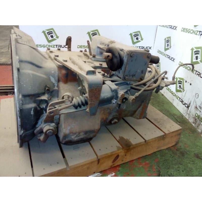 Recambio de caja cambios para pegaso trucks thecno 310 ... referencia OEM IAM RT09509A 3
