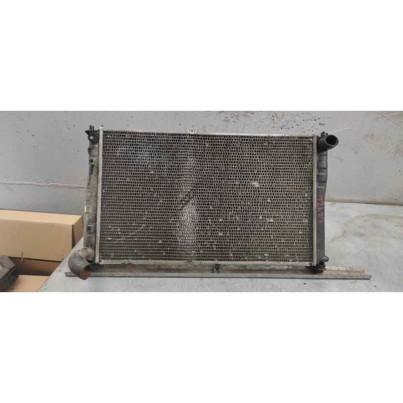 Recambio de radiador agua para kia carnival td ls referencia OEM IAM - Gris