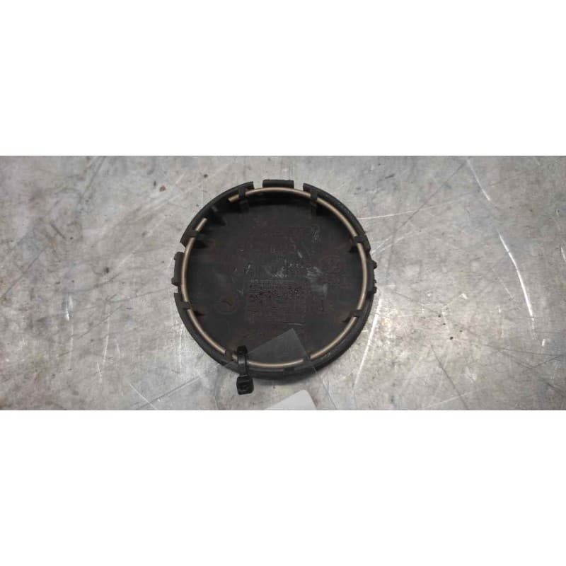 Recambio de tapacubos para volvo c30 referencia OEM IAM 30666913 2