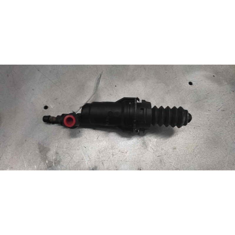 Recambio de bombin embrague para peugeot 807 sv referencia OEM IAM - Negro